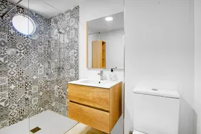 Apartment 'Roma' with Shared Pool, Wi-Fi and Air Conditioning - Image 3