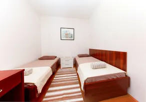 Family-friendly apartment in old fishermen village close to Zadar - Image 3