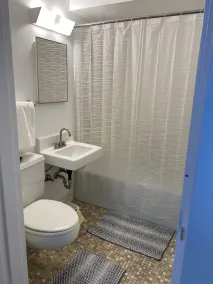 Stylish 1 Bedroom Apartment in Gadsden, AL - Image 3