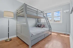 2 Bedroom Condo one block from the beach - Image 5