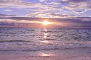 2 Bed South End Beachfront Condo at Popular Seawinds - Image 3