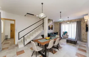 Beach front home in Zaton - Image 4