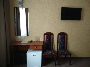 Renovated hotel rooms located in the center surrounded by points of interest. - Image 4
