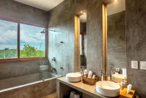 Luxury villa, with a unique design - Image 3