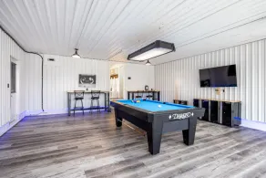 Lake St. Clair Cottage | Hot Tub | Games Room | Sleeps 12 - Image 2