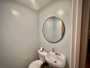 family home - Image 3