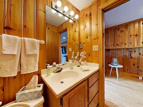 Ozeanfront !! Neu eingerichtetes 5 Schlafzimmer prächtiges Haus nur wenige Schritte vom Sand entfernt - Image 4