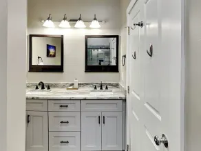 Center Stage - Image 2
