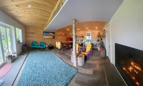 Tranquil Lakefront Property, Situated in the Heart of the South Shore - Image 3