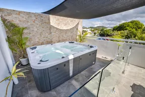 Sleep 19 in the heart of Cabarita Beach, gateway to the Tweed Coast and Valley. - Image 4