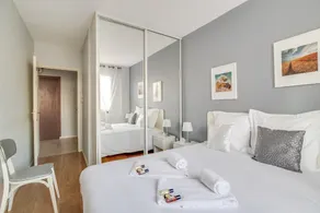 GuestReady - Chic and convenient near the train - Image 4