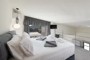 Pantheon Luxury Villas  - Villa Apollonas - Image 3