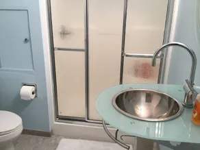 Klassisk, opdateret hus med veranda og baghave - Image 5