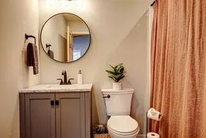 North Star Retreat: Fully Renovated, Duplex-Style Cabin on Beautiful Somo Lake - Image 4