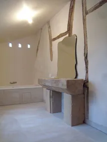 La Maison Ocre, à l'odeur des vignes, a beaucoup à vous offrir... - Image 2