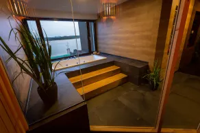 Casa da sogno sul lago, spiaggia privata, sauna, camino, vasca idromassaggio, balcone, vicino a Lipsia - Image 4