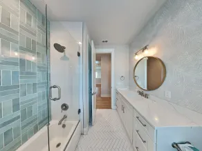 Surfview Paradise Manor - Image 3