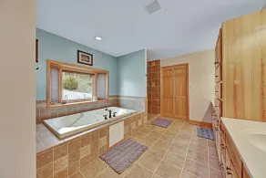 Relax at Windsor Cove Norris Lake - 7 BR, 4,700 Sq ft, 2 Story Dock, Fire Pit - Image 4