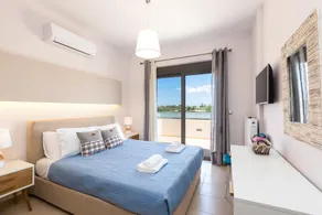 Peris Villa - Image 5