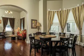 Queen Anne Bed And Breakfast - Image 5