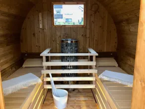 Tiny House mit Saunafass und Garten - Image 4