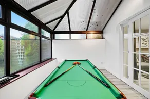 Luxury House • Pool Table • Free Parking • Sky TV • Fast Wifi • Garden • Yoko Property - Image 3