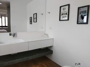 Spectacular condo floor 20 - Image 3
