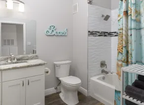 AVALON RESORT, LUXURY CUSTOM 2/2 BEACH THEMED CONDO, HEATED POOL, CLOSE TO BEACH - Image 5