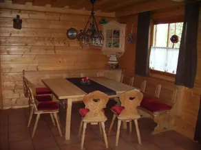 Rustic mountain hut with panoramic view and close to the slopes - Image 5