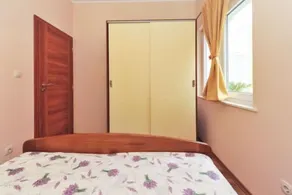 Apartment  Plima, 70 m to the beach, 6 people, free WiFi,parking, terrace, BBQ - Image 4
