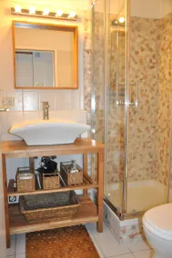 Relax and discover: Ostseeperle vacation apartment in Lemkenhafen! - Image 3