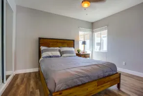 Renovated Bay Side Condo - 812 - Image 3