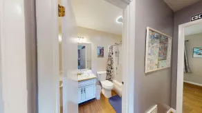 Silver Spring Chalet - Image 4