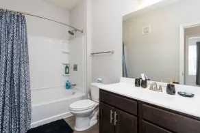 Charming 1-bedroom Retreat in Tranquil Zionsville - Image 5