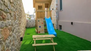 New Lux Villa ★ 200m to beach / restaurant ★ Prv Heated Pool ★ Playground ★ Lift ★ SeaView - Image 3