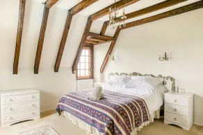 Belle Vue - Four Bedroom Villa, Sleeps 8 - Image 4
