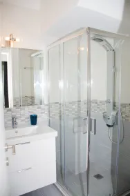 Spacious 3bedroom villa in Triton Complex .5 - Image 3