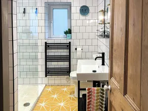 Little Brook Cottage - Image 2