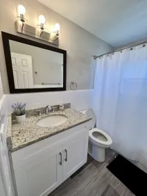 3 Bed / 1 Bath Furnished Home 3 Mi to Beach - Image 2