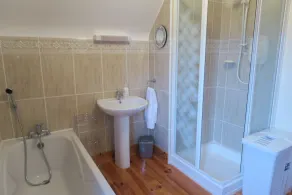 Burkes Holiday Cottages - Image 4