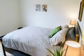 Stunning Condo Near Washington Park - Free Parking - Image 4