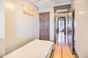 4BR+Parking central townhouse walk to metro&shops - Image 5