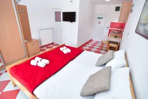 D&D Apartments Tivat - Apartment with 2 beds - No.7 - Image 3
