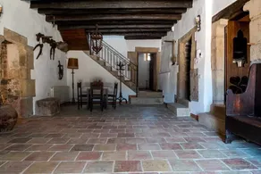 Spectacular rural farmhouse - relax in Brunyola - Image 3