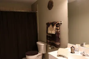 Spacious Home Close to Downtown Nashville - Image 3