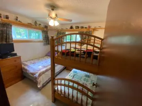Cabin on the Lake- 4 season - Image 2