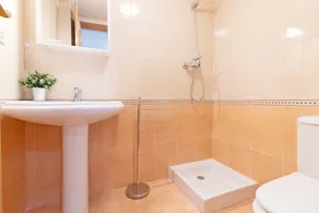 Global Vacacional, Apartamento de 3 dormitorios en Sagunto - Image 2