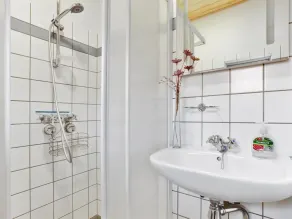 \"Gulla\" - 300m from the sea by Interhome - Image 2
