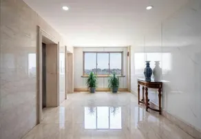 Sunkist International Hotel - Image 1