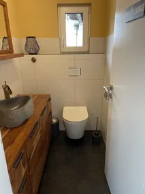 Bela casa de férias na água com seu próprio cais - Image 2